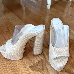 Brand NEW never worn Jessica Simpson ANNALYN mules